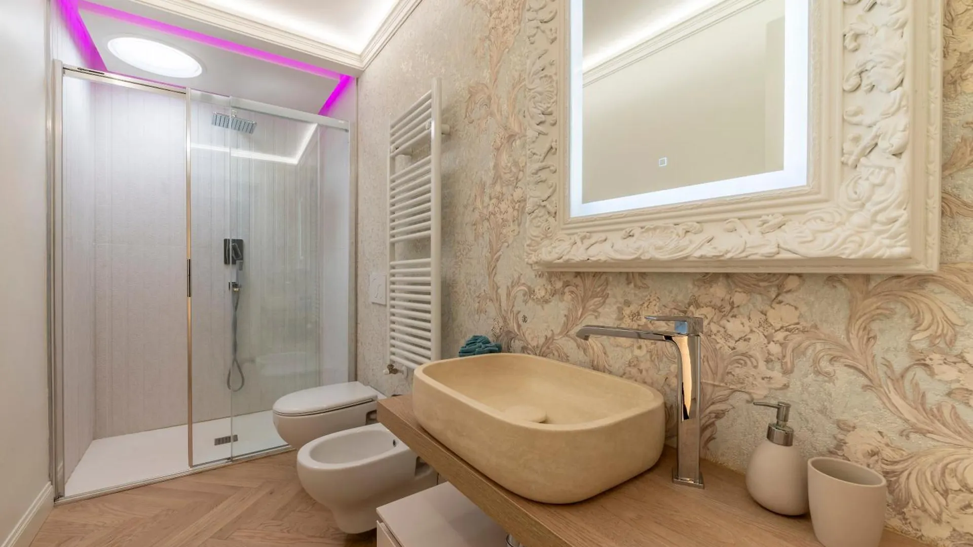 Boutique Apartments - Primavera Florence Italie